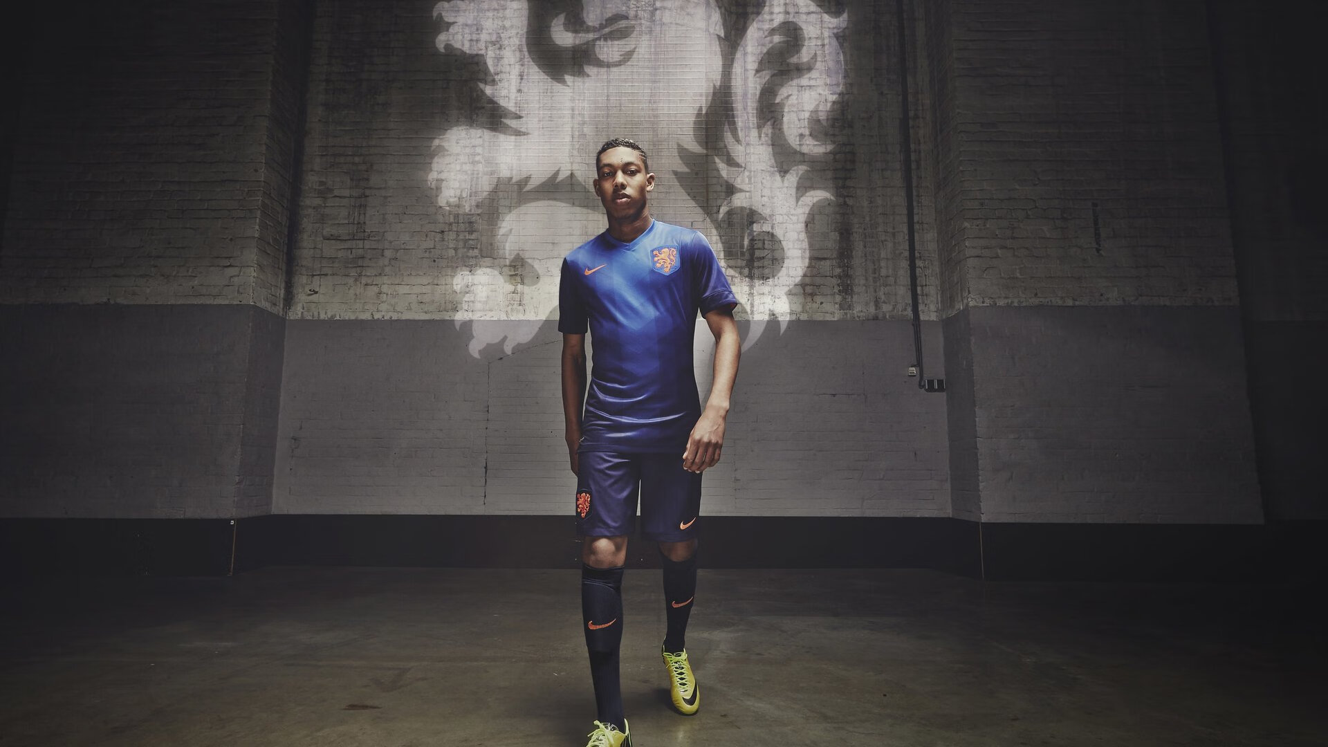 开云官方网页登录-国家队锋线配置忽视多维打法储备，国家队最强锋线