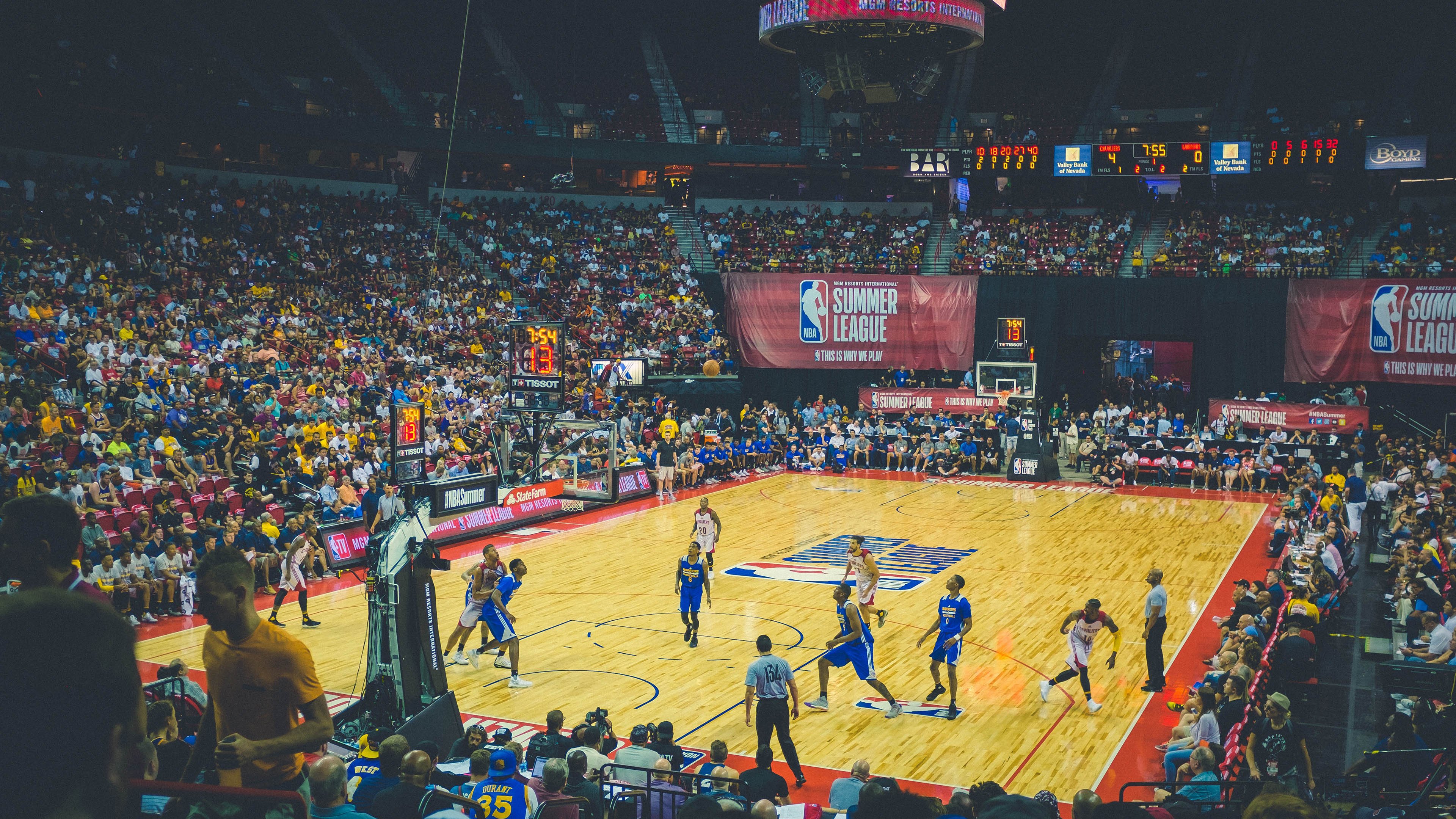 开云官网体育-低位进攻是否仍可主导比赛节奏，低位进攻大师